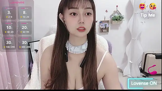 Abb-qiaoyi online show from December 17, 2025, 4:57 pm