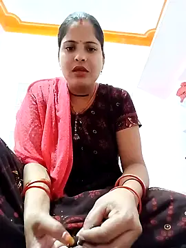 Snapshot of Sexi_savitri chatting on October 10, 2025, 6:56 am Sexi savitri online show from October 10, 2025, 6:56 am