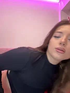 Snapshot of Angel__Vibe chatting on February 6, 2026, 8:23 pm Angel Vibe online show from February 6, 2026, 8:23 pm