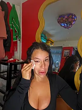 Filthymaddymilfy25 online show from April 13, 2026, 8:31 am