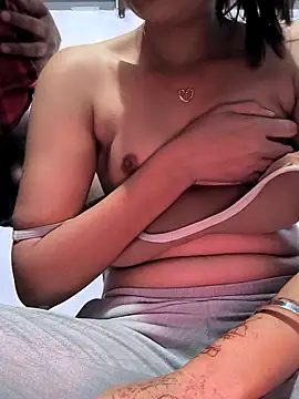 Snapshot of Angel_queen12 chatting on October 27, 2025, 6:34 pm Angel queen12 online show from October 27, 2025, 6:34 pm