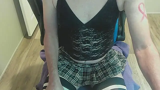 Allie Kat online show from September 14, 2025, 2:27 pm