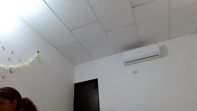 69smallstar online show from November 10, 2025, 7:13 pm