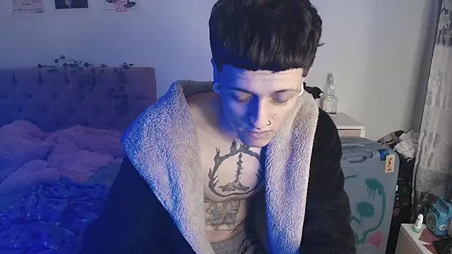 Snapshot of 2cyboy_ chatting on September 12, 2025, 7:47 pm 2cyboy online show from September 12, 2025, 7:47 pm