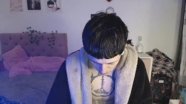 Snapshot of 2cyboy_ chatting on September 17, 2025, 7:59 pm 2cyboy online show from September 17, 2025, 7:59 pm