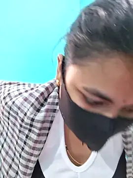 Snapshot of DivyaBhabhi69@xh chatting on March 5, 2026, 10:55 am DivyaBhabhi69xh online show from March 5, 2026, 10:55 am