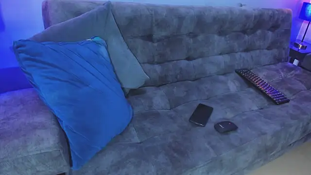 Eross Santy online show from April 11, 2026, 8:02 pm