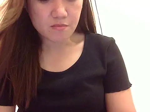 Lovelyclaya online show from December 18, 2025, 2:50 am