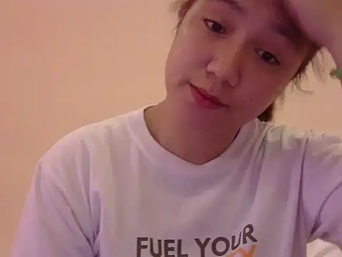 Lovelyclaya online show from February 18, 2026, 12:50 am