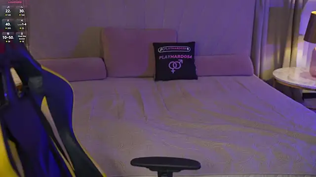 Snapshot of Ella_054 chatting on October 17, 2025, 10:29 am Ella 054 online show from October 17, 2025, 10:29 am