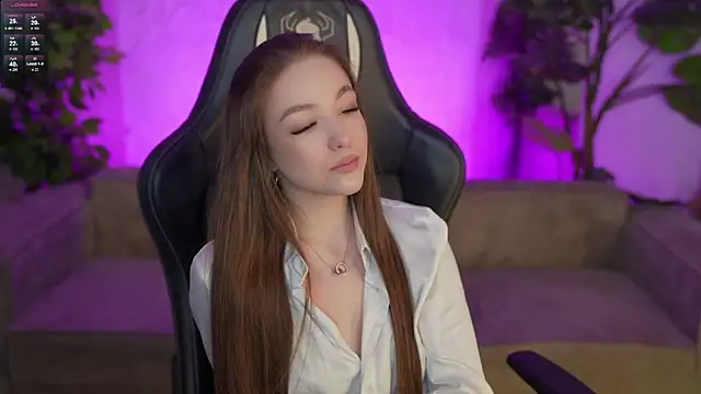 Ella 054 online show from February 5, 2026, 7:51 pm