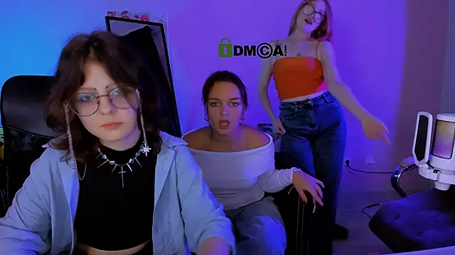 samanta hotty online show from October 11, 2025, 7:01 pm