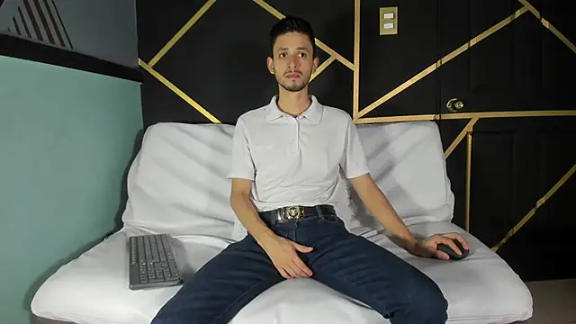 logan rogers  online show from October 6, 2025, 11:51 am