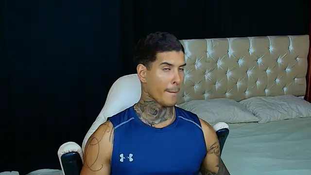 jiro kenji1 online show from January 17, 2026, 3:11 am