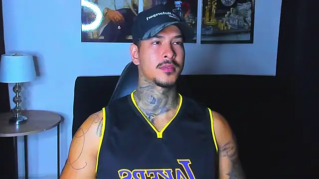 jiro kenji1 online show from February 23, 2026, 5:16 am