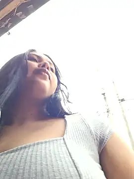 Alessandraa- online show from October 31, 2025, 7:37 pm