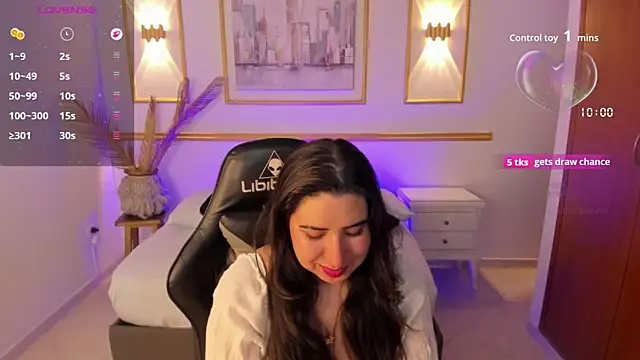 alice coopperx online show from November 26, 2025, 12:17 pm