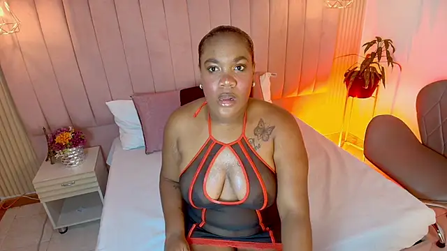 Snapshot of Chloee_Miller1 chatting on October 9, 2025, 2:09 am Chloee Miller1 online show from October 9, 2025, 2:09 am