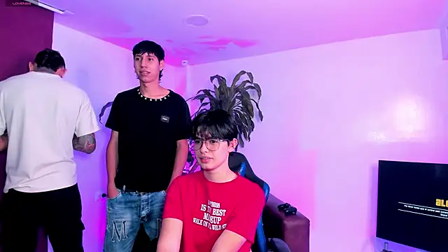 Snapshot of Handsomeboyss19 chatting on September 20, 2025, 1:39 am Handsomeboyss19 online show from September 20, 2025, 1:39 am