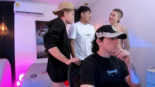 Handsomeboyss19 online show from November 20, 2025, 2:23 am