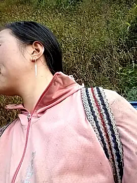 hera-00 online show from December 22, 2025, 1:35 am