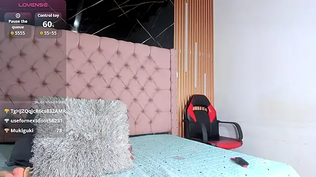 Emily Brown18 online show from September 16, 2025, 4:02 am