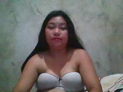 Snapshot of nikki_zapphire chatting on October 28, 2025, 1:31 am nikki zapphire online show from October 28, 2025, 1:31 am