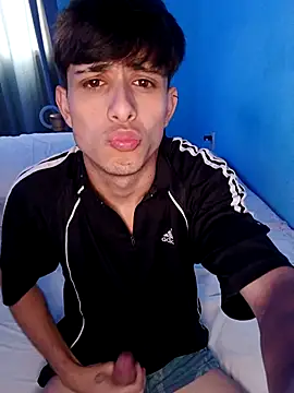 matiatr1112 online show from November 12, 2025, 5:35 pm