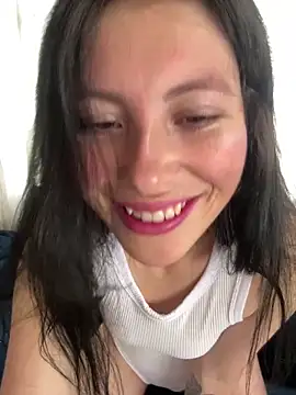 Mia salinass online show from September 8, 2025, 6:40 pm