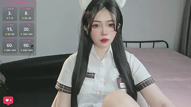 Snapshot of Sparkly_Candy chatting on September 21, 2025, 2:29 pm Sparkly Candy online show from September 21, 2025, 2:29 pm