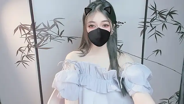 Snapshot of Sparkly_Candy chatting on November 4, 2025, 10:42 pm Sparkly Candy online show from November 4, 2025, 10:42 pm