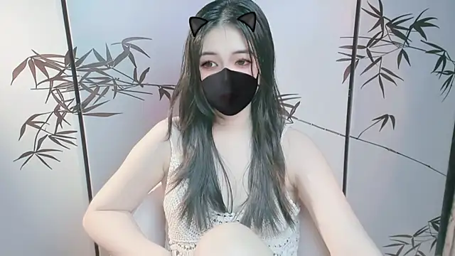 Snapshot of Sparkly_Candy chatting on November 7, 2025, 1:27 am Sparkly Candy online show from November 7, 2025, 1:27 am