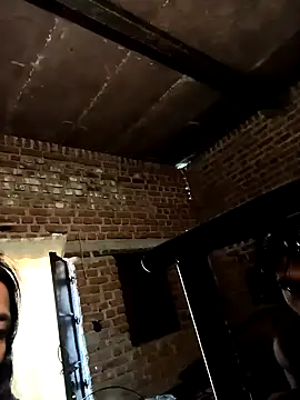 Xx pooja online show from September 13, 2025, 9:09 am