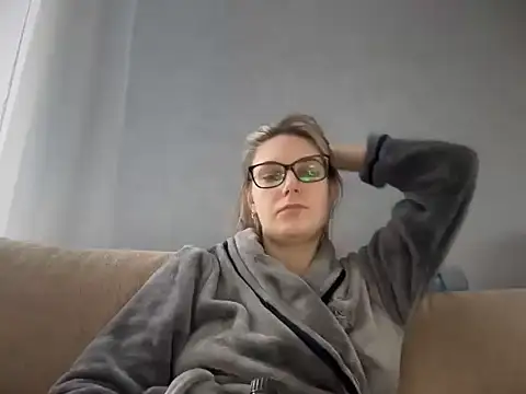 NikexPretty online show from November 22, 2025, 8:35 am