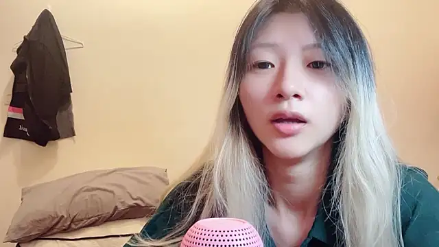 xu9920 online show from September 9, 2025, 12:37 pm