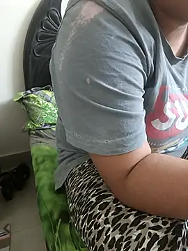 payal 261072  online show from October 25, 2025, 1:24 am