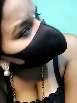 Snapshot of Shneeha_le chatting on September 26, 2025, 9:24 am Shneeha le online show from September 26, 2025, 9:24 am