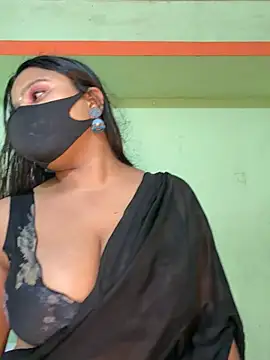 Snapshot of Shneeha_le chatting on April 3, 2026, 4:38 pm Shneeha le online show from April 3, 2026, 4:38 pm