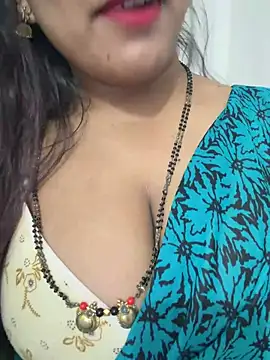 Snapshot of Shneeha_le chatting on June 5, 2026, 6:02 pm Shneeha le online show from June 5, 2026, 6:02 pm