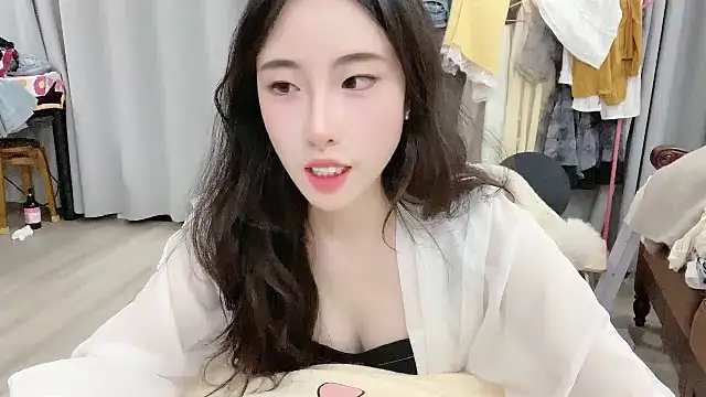 Freya7777 online show from September 21, 2025, 1:57 pm