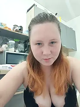 MiaKissy online show from September 19, 2025, 6:26 am