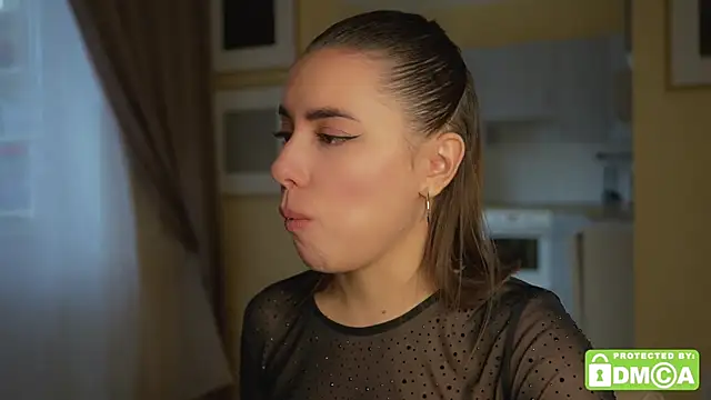 KateCarrey online show from November 14, 2025, 6:34 am