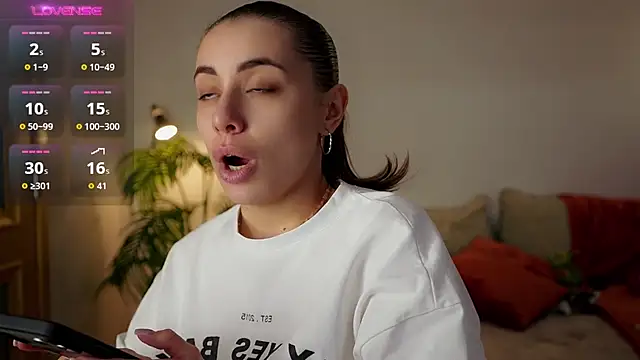 KateCarrey online show from April 15, 2026, 3:19 pm