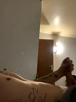 pimousssse online show from November 5, 2025, 10:15 am