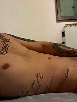 pimousssse online show from November 6, 2025, 10:21 pm