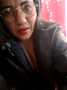 agatha sluttylatina online show from February 11, 2026, 3:11 am