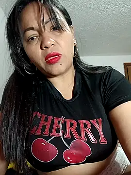 agatha sluttylatina online show from February 27, 2026, 2:11 am