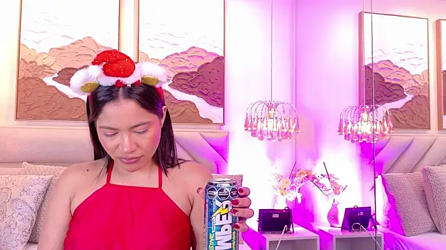 kendalFox  online show from December 3, 2025, 1:24 am