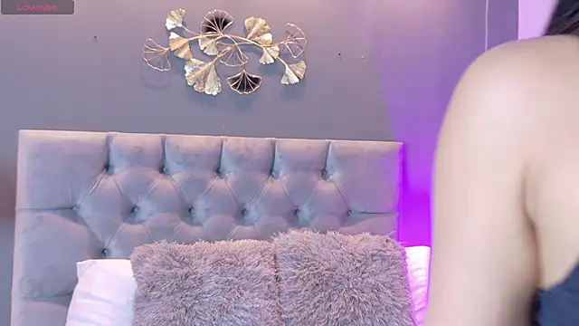 kendalFox  online show from February 10, 2026, 2:48 am