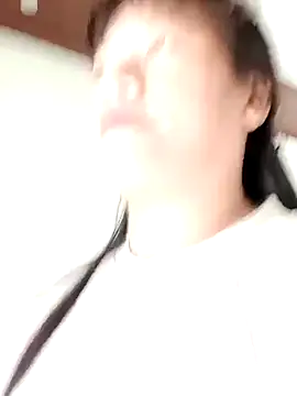 V-vivu-V online show from September 22, 2025, 9:22 am